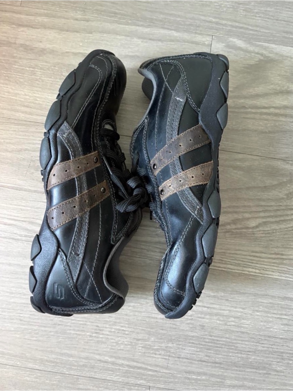 Skechers Black Sneakers with Brown Accent Straps